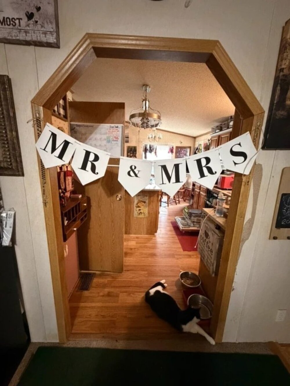Elegant Mr & Mrs Banner - White Wedding Garland